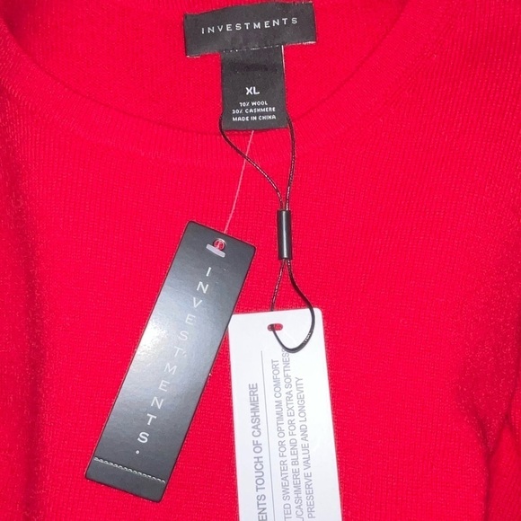 NWT 70% Wool 30% Cashmere Blend Classic Crew Neck Sweater in Red - Picture 4 of 9